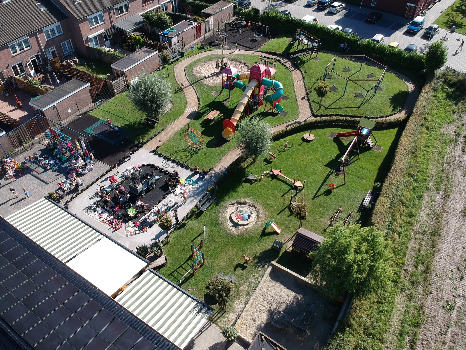 Luchtfoto van de speeltuin vanuit de lucht